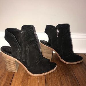 Vince Camuto Karinta open toe block heel bootie